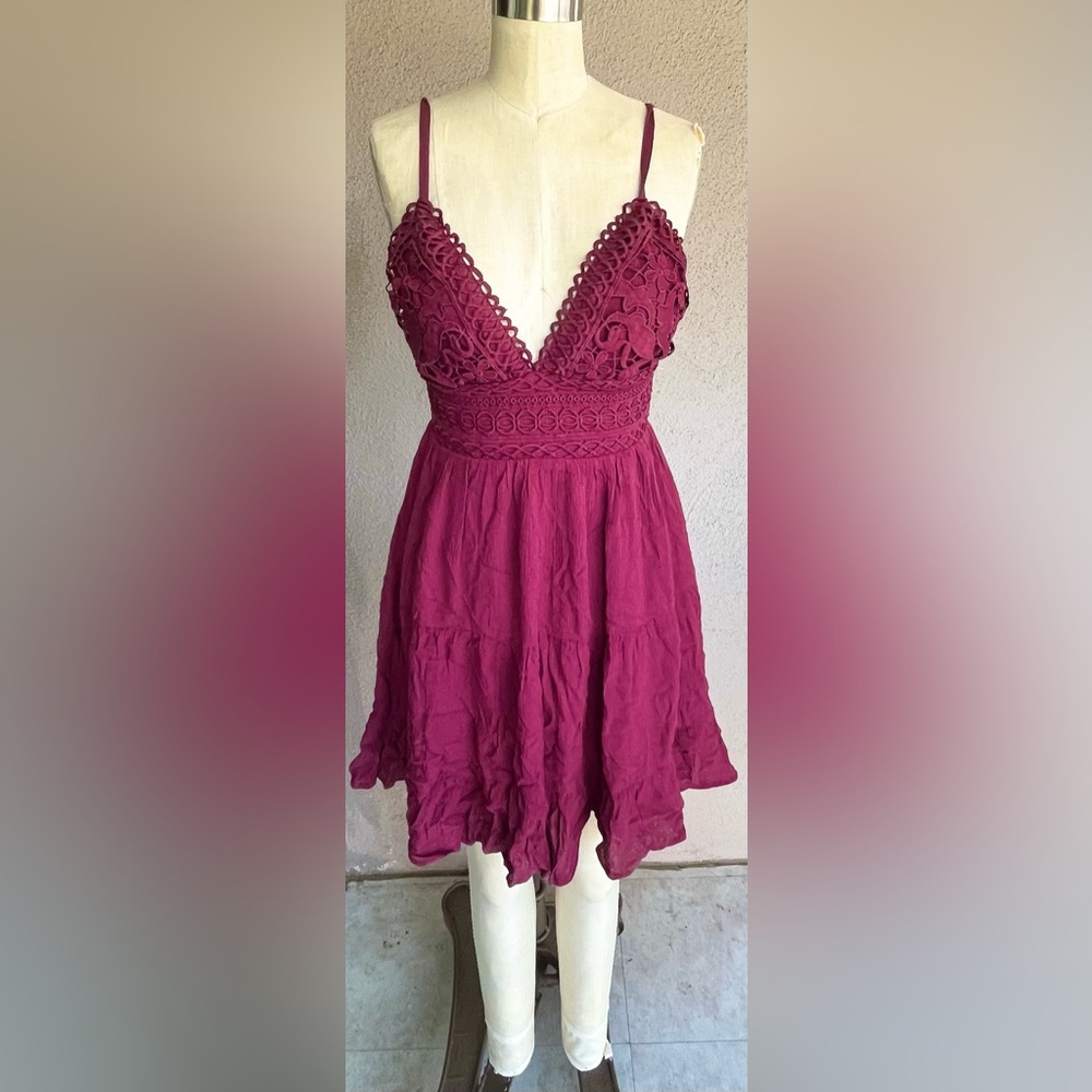 Elegant Burgundy Lace Dress